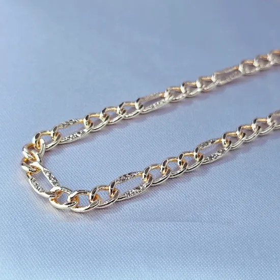 Imagen de Cadena Tejido Ovalada Irregular Diamantada y Tres Eslabones Oro Dorado Talla 5005