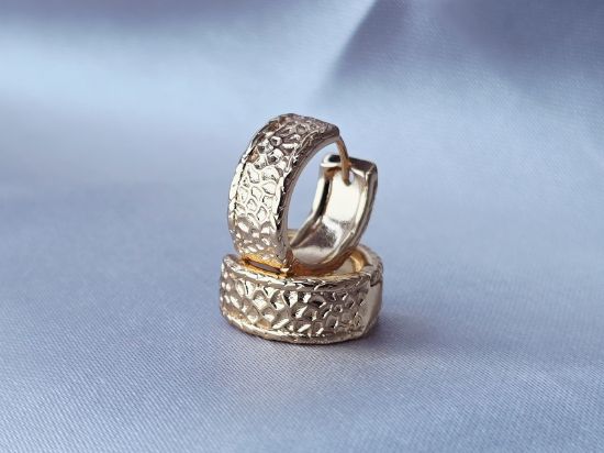 Imagen de Huggie Texturizado de Oro
