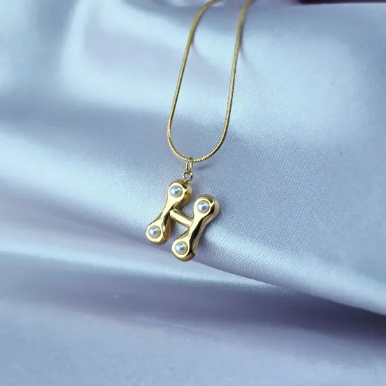 Imagen de Collar Perlas Inicial H
